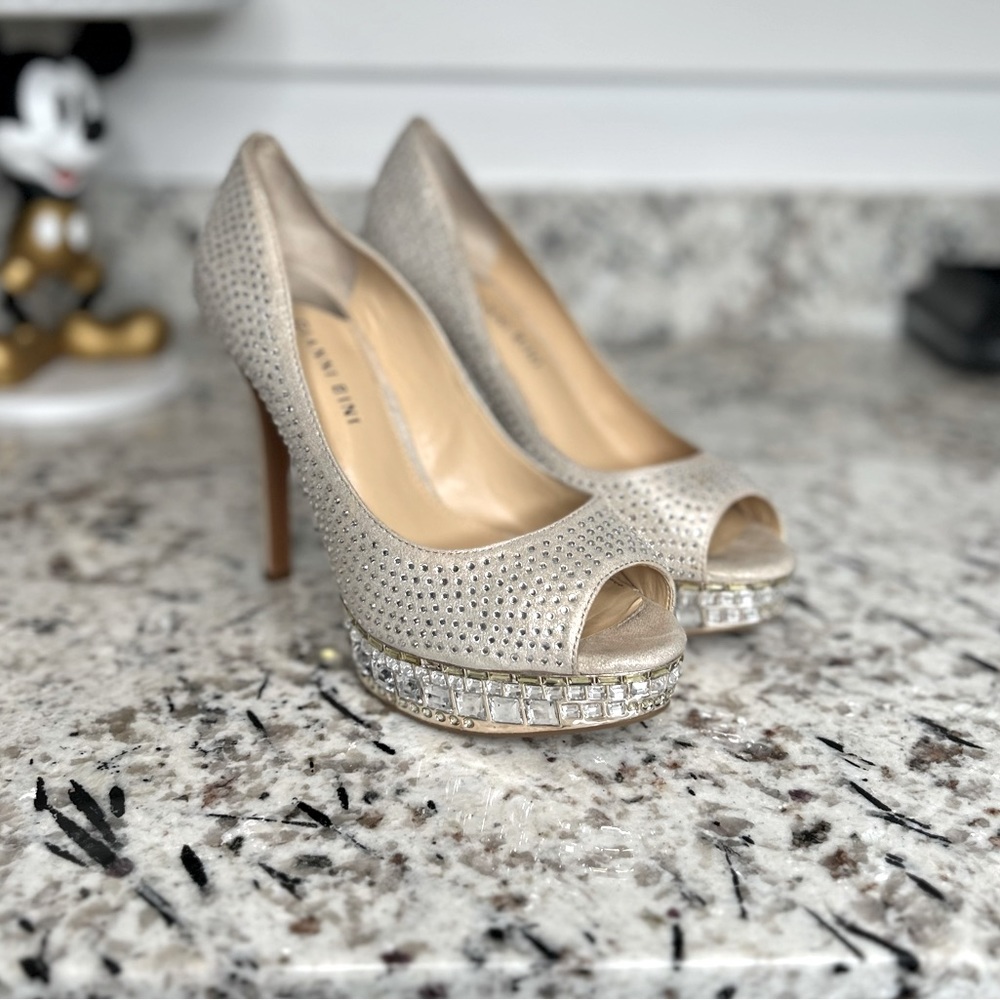 ICONN GOLD FUSION HEELS!